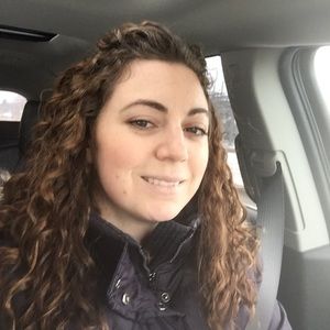 Meet your Posher, Angela